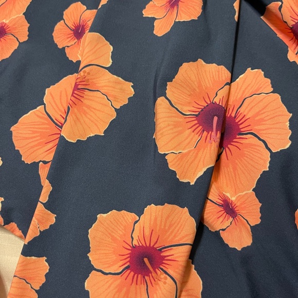 Acacia hibiscus Ehukai - Picture 2 of 4